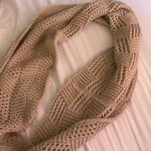 Cream knitted oval scarf